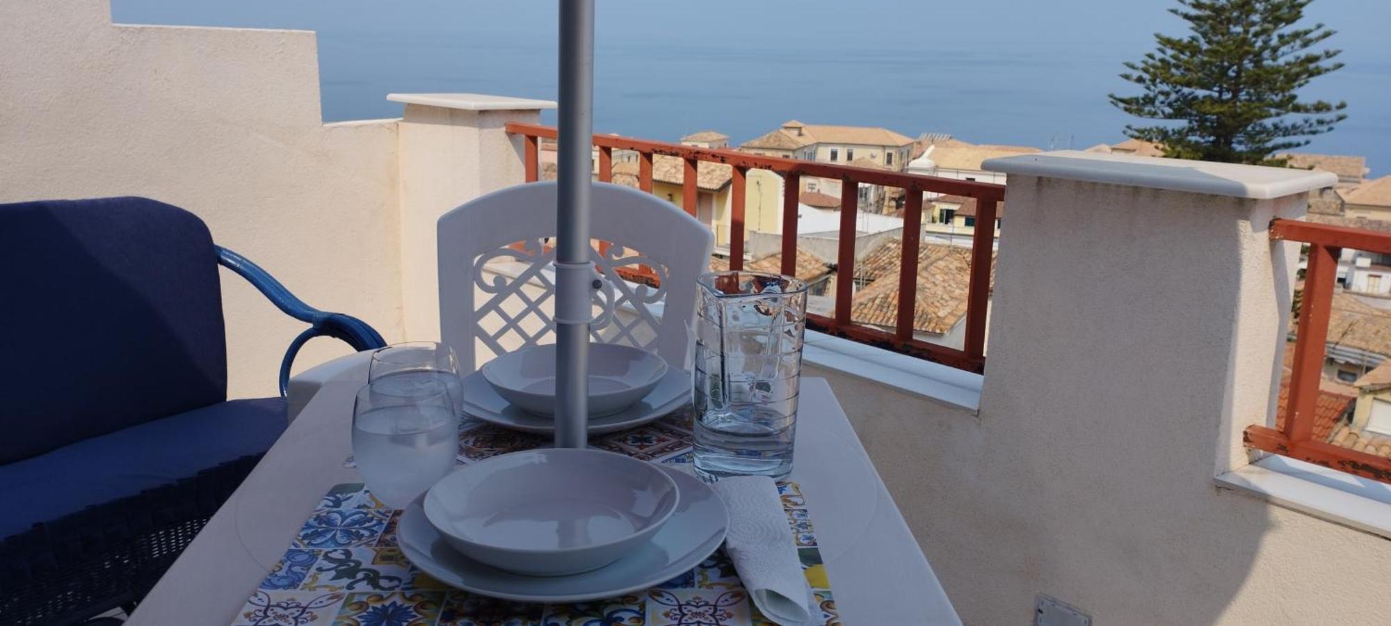 "Lo Studiolo" Apartment Пиццо Экстерьер фото