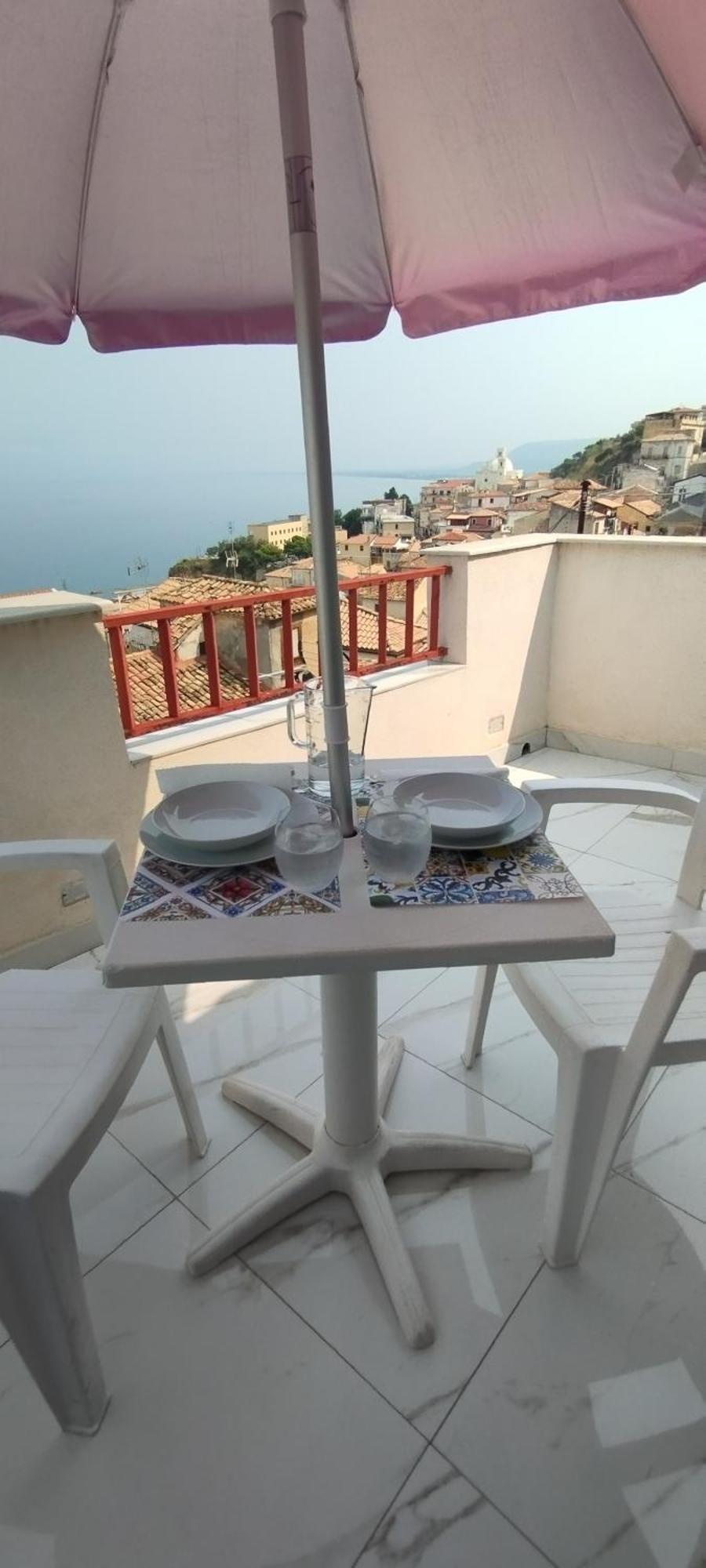 "Lo Studiolo" Apartment Пиццо Экстерьер фото